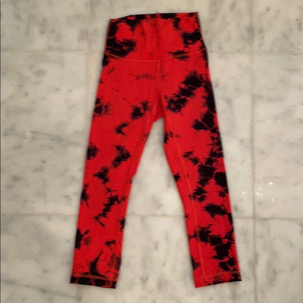 Lululemon crops